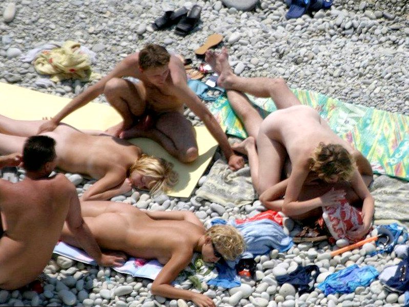 Nude Beach Sex Couples - Totally Nude Sex Photos On Beach